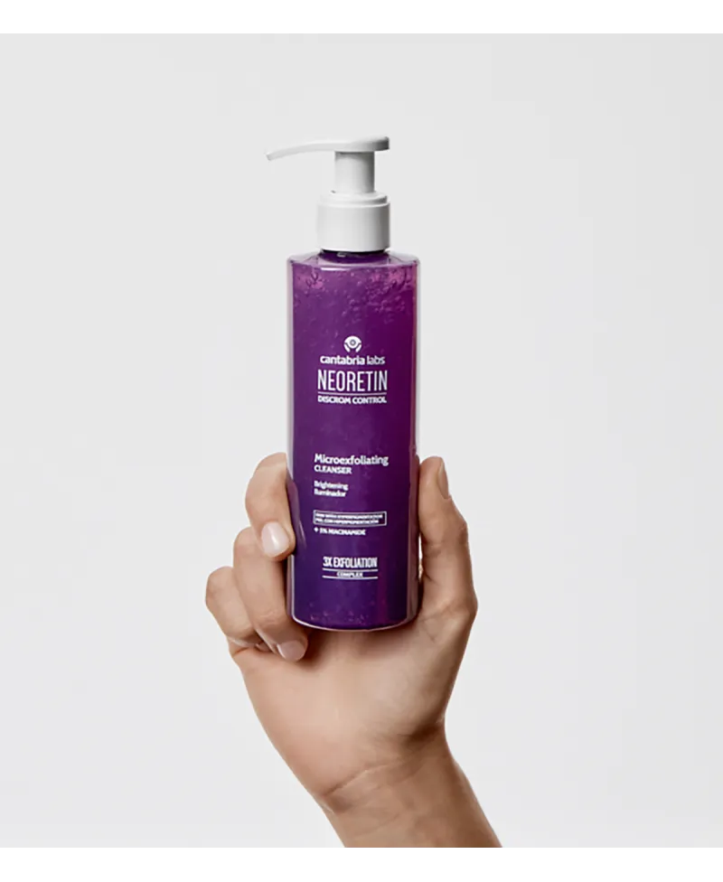 Neoretin Discrom Control Microexfoliating Cleanser
