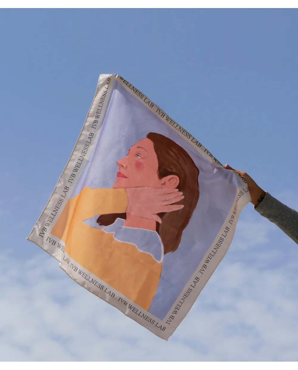 Regalo IVB Pañuelo por la compra de 3 productos de IVB