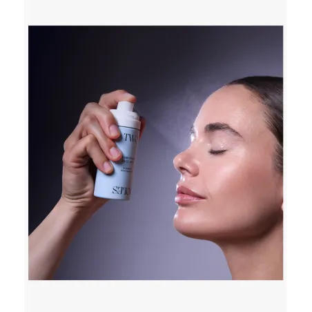 Two Poles Luminous Face Mist