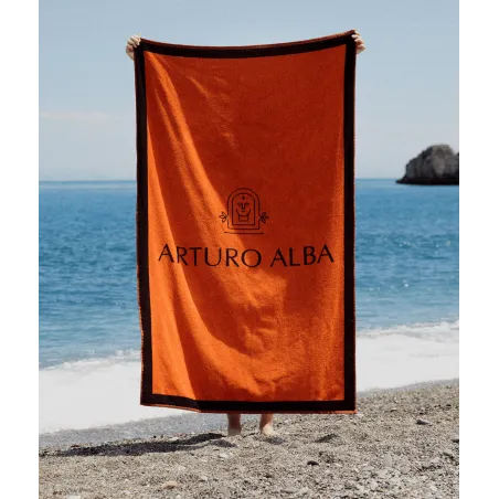 Regalo Arturo Alba Toalla Premium Exclusiva por la de 1 Barra Solar SPF50+ + 1 Bruma Fitoactiva Calmante
